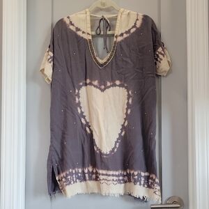 NATURAL LIFE Cream and Charcoal Tie-Dye Heart V-Neck Tunic